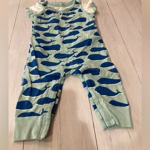 Hanna Andersson Baby Overalls and Tee Set in Whale, Size 18 months